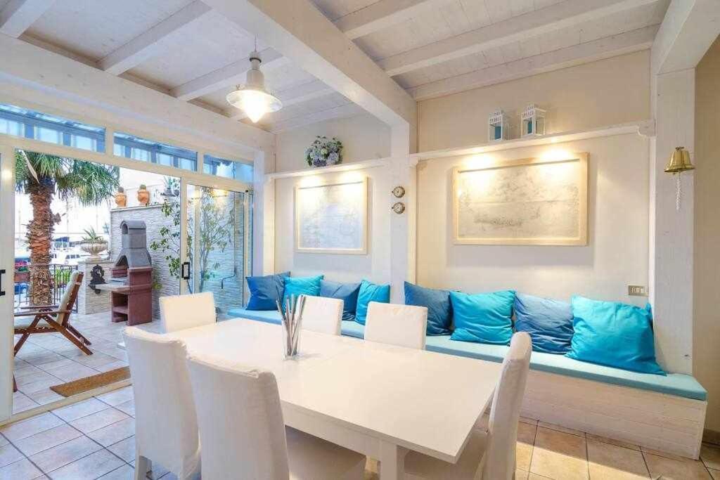 Casa Delle Zammare Fronte Mare Centro Storico Villa Riposto Kültér fotó